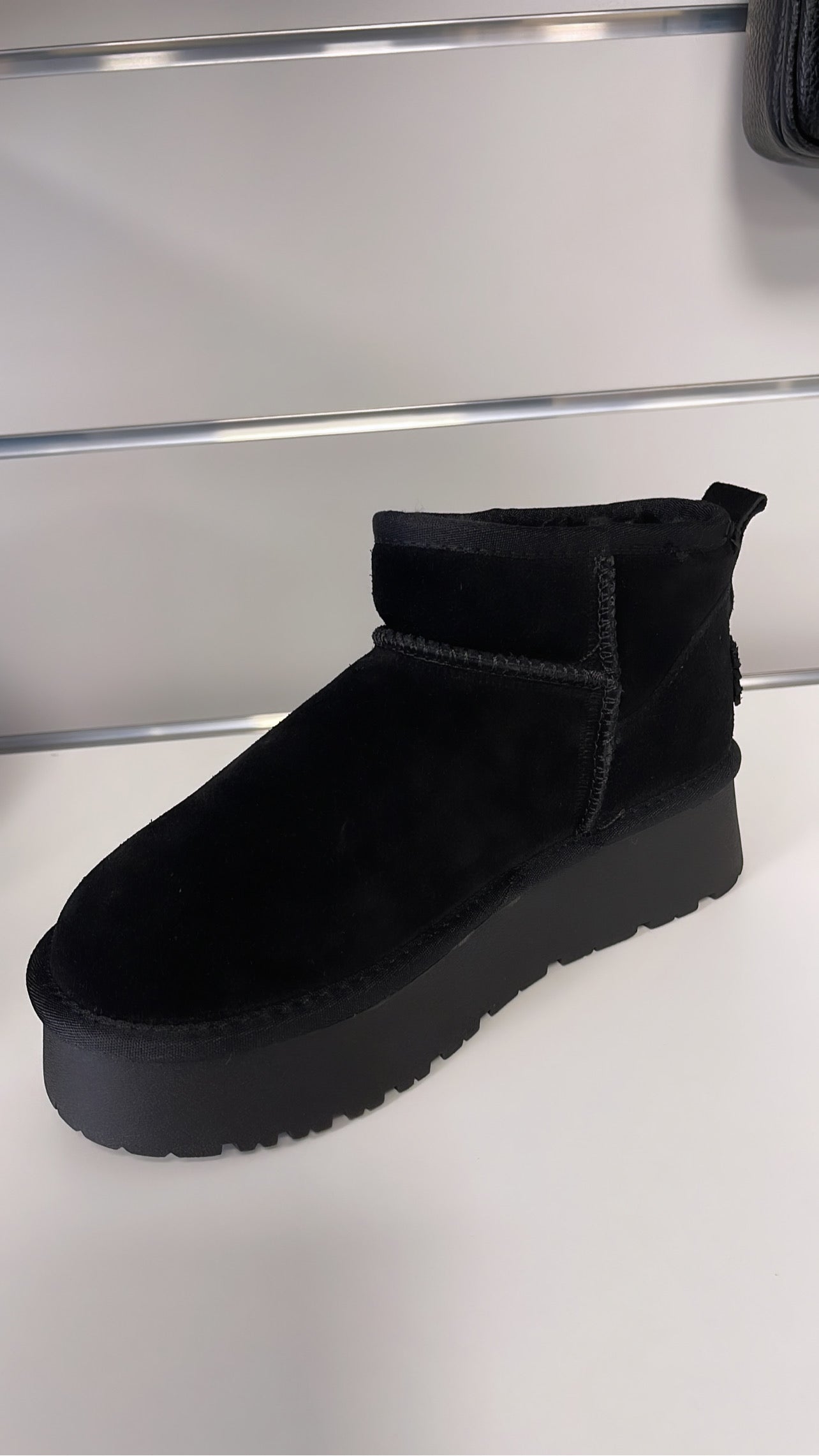 Natūralaus zomšo (verstos odos) ugg aulinukai